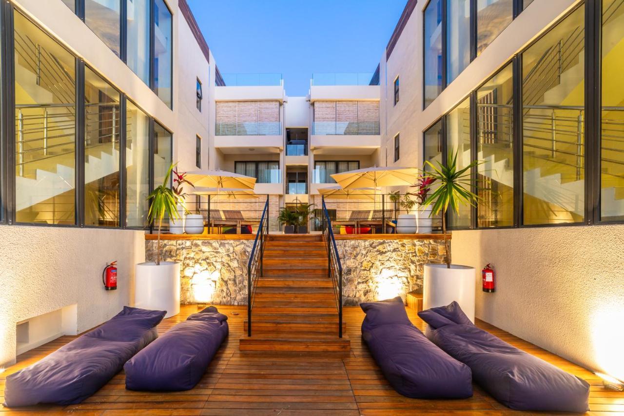 One Bay Residence Apartment 6 Pereybere Beach Eksteriør billede